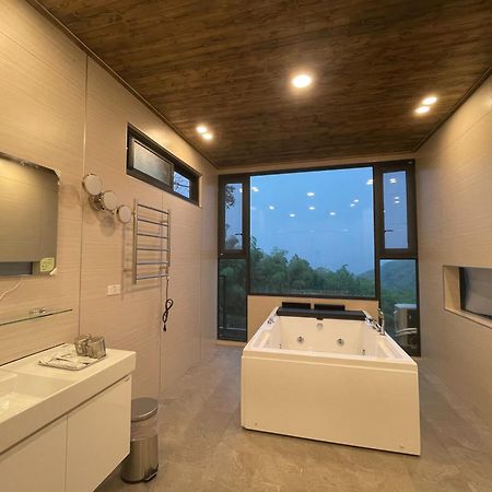 Shen Shan Lin Nai B&B Жушан Екстериор снимка