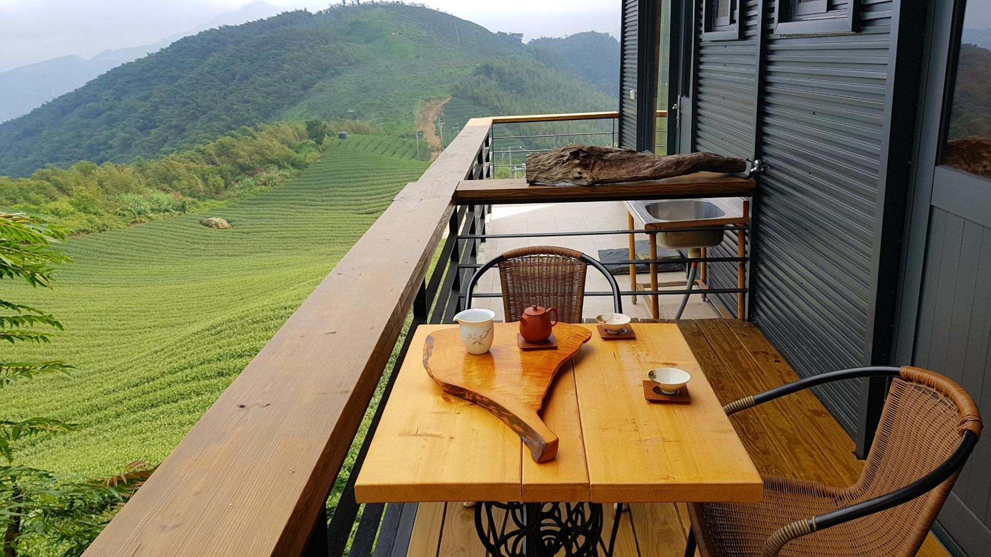 Shen Shan Lin Nai B&B Жушан Екстериор снимка